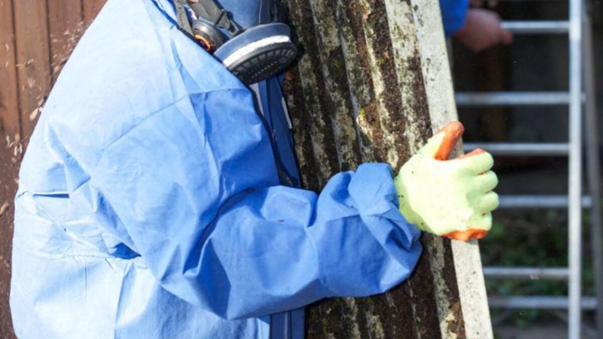 CCOO pide agilidad a los ayuntamientos para que inicien los procesos para la retirada del amianto en colegios