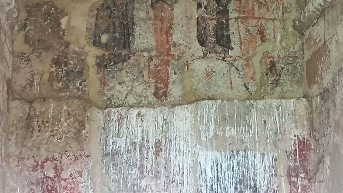 Cantabristas alerta del "deterioro" de las pinturas medievales de la Colegiata de San Martín de Elines