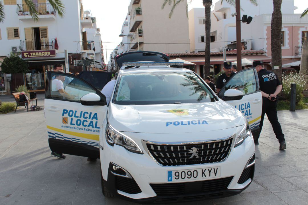 Imagen de archivo de un vehículo de la Policía Local de Santa Eulària