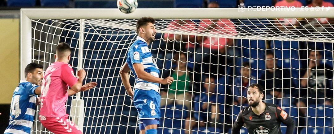 El Dépor tuvo problemas defendiendo el balón parado