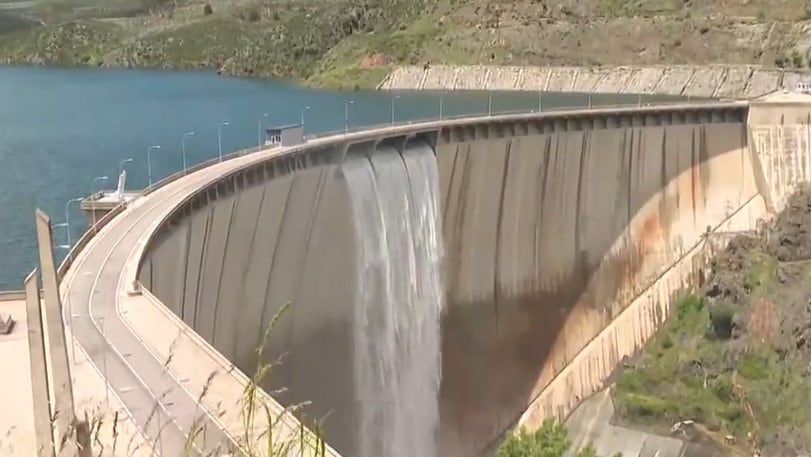 El desembalse de la presa de El Atazar