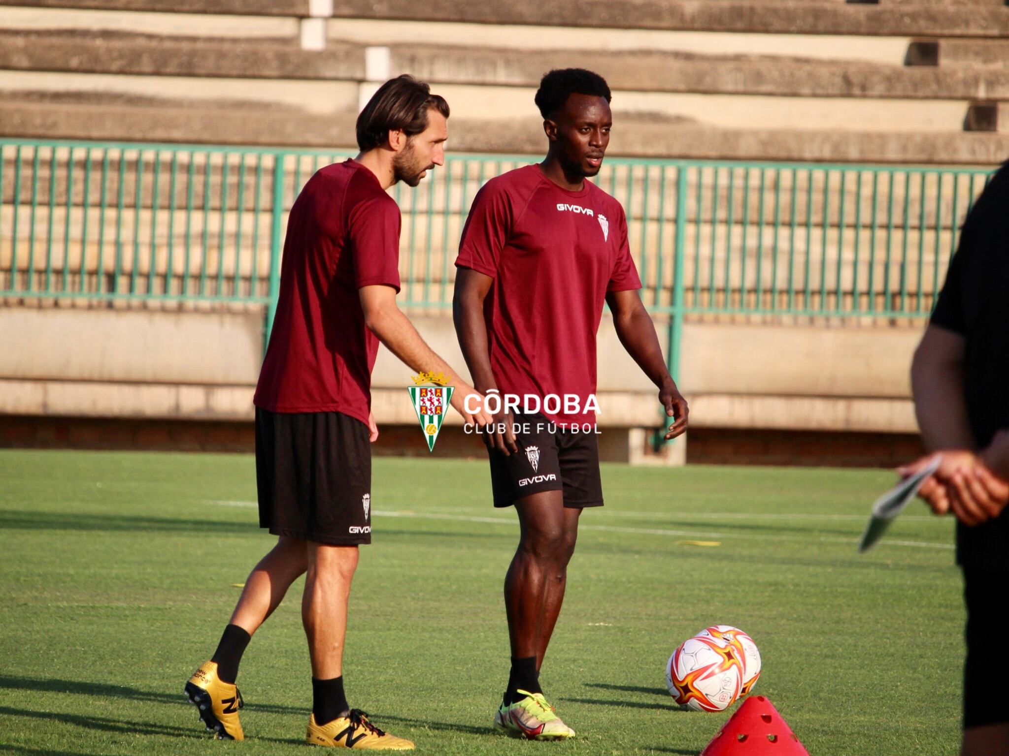 Youssouf Diarra en su primer entrenamiento con el Córdoba CF.