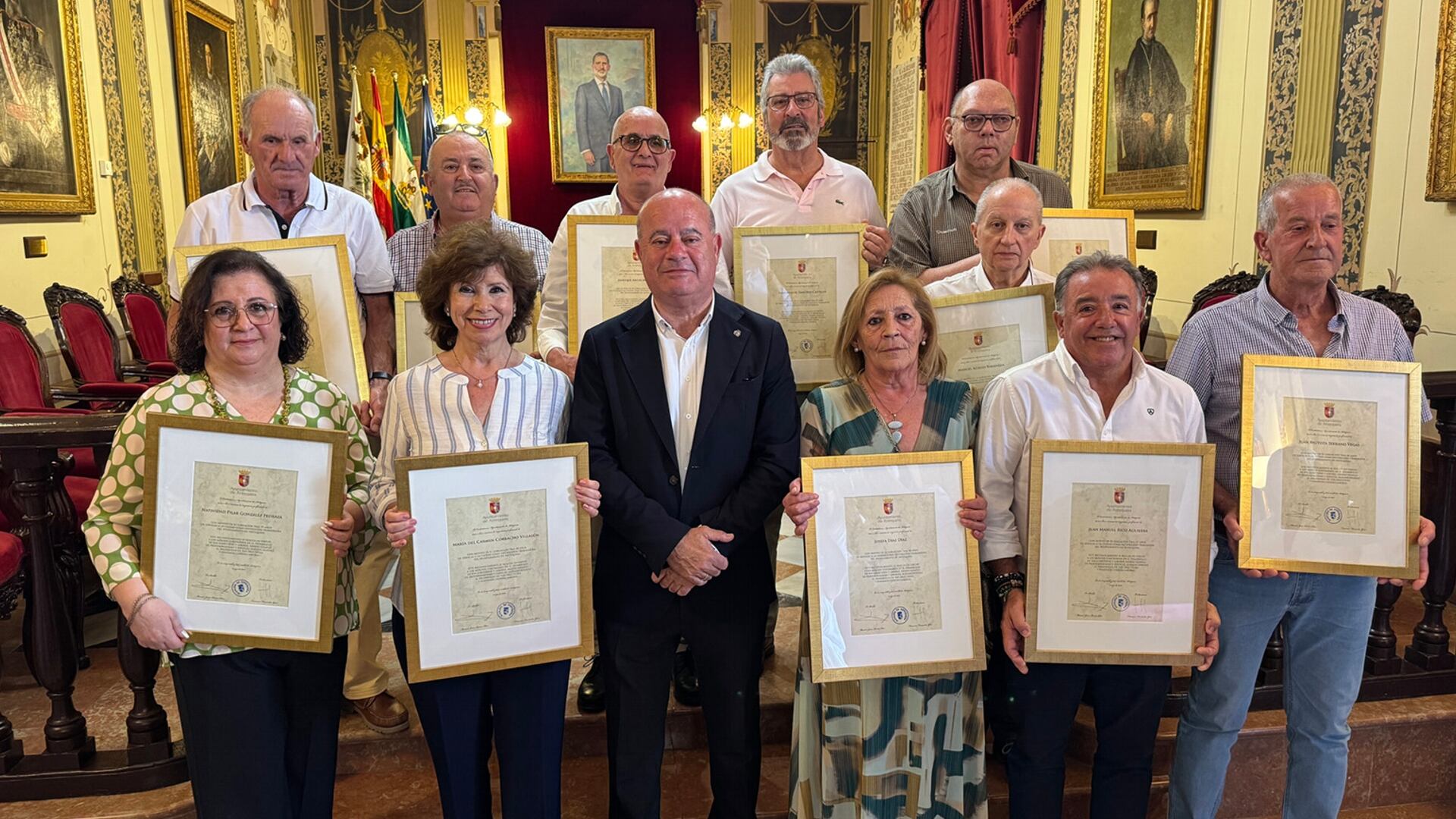 Homanaje a empleados municipales jubilados en Antequera