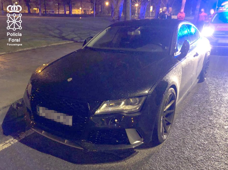 Investigado en Pamplona un menor de 14 años que conducía un vehículo de alta cilindrada