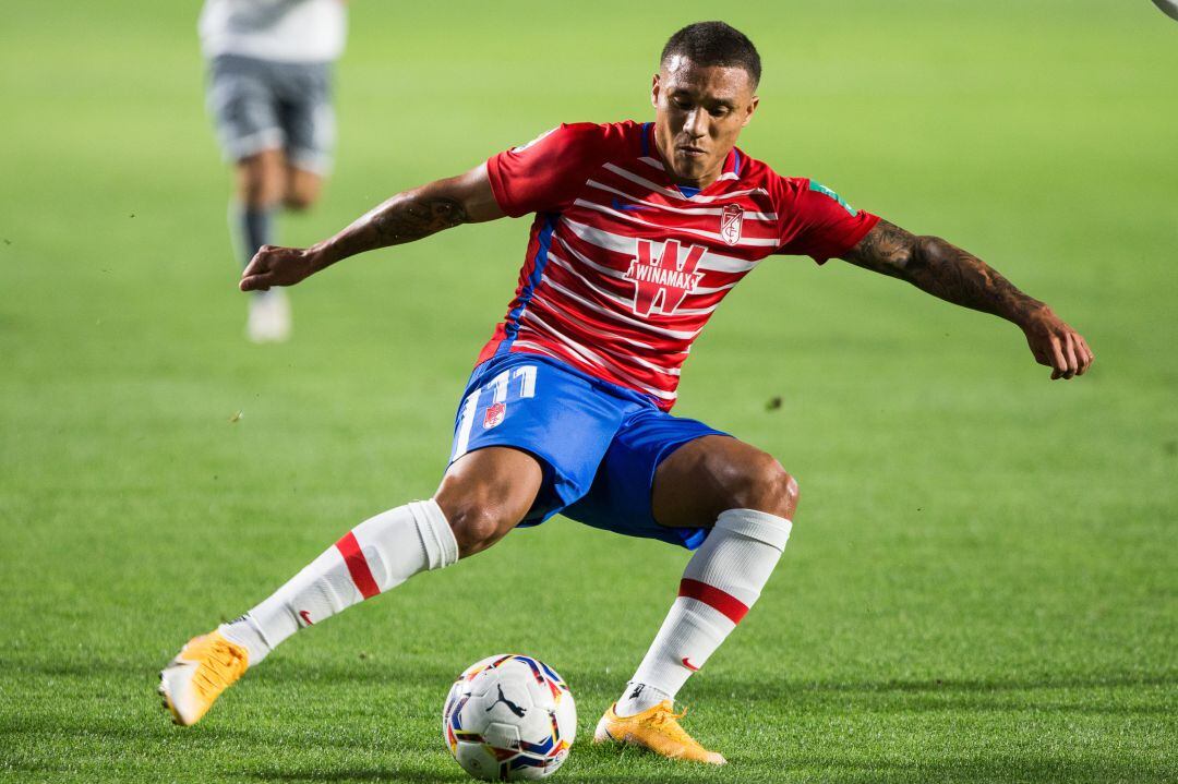 Darwin Machis, durante el partido de Europa League frente al Lokomotiv Tbilisi en Los Cármenes.