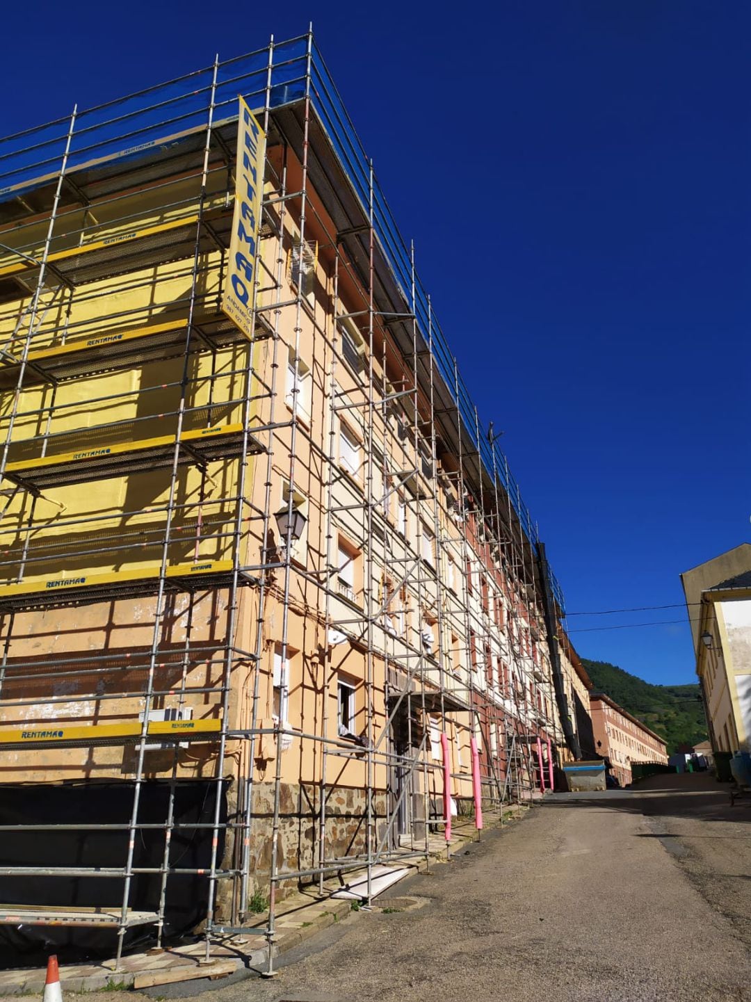 Viviendas en reforma en Tremor de Arriba