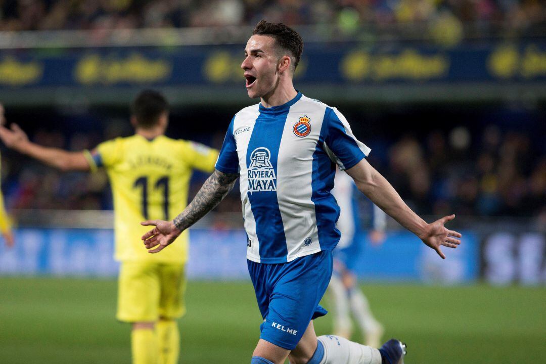 Ález López celebra uno de los goles