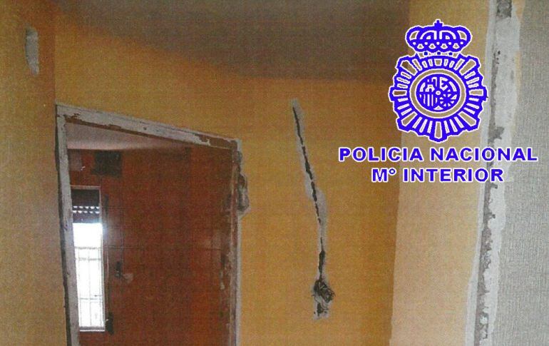 Detalles de los daños producidos en el piso