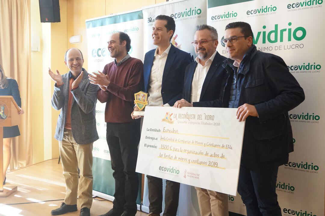 Elda recibe el premio de “La Reconquista del Vidrio”