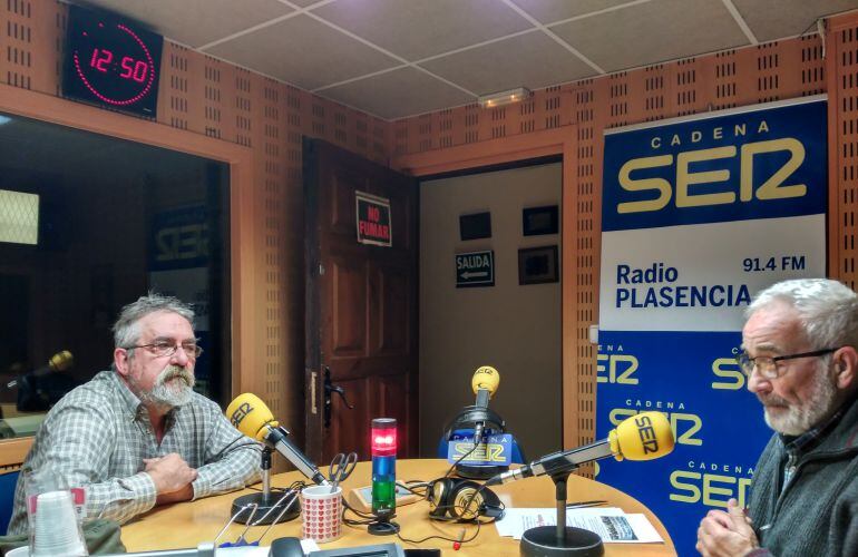 Los portavoces de la Plataforma en Defensa de las Pensiones en los estudios de la SER
