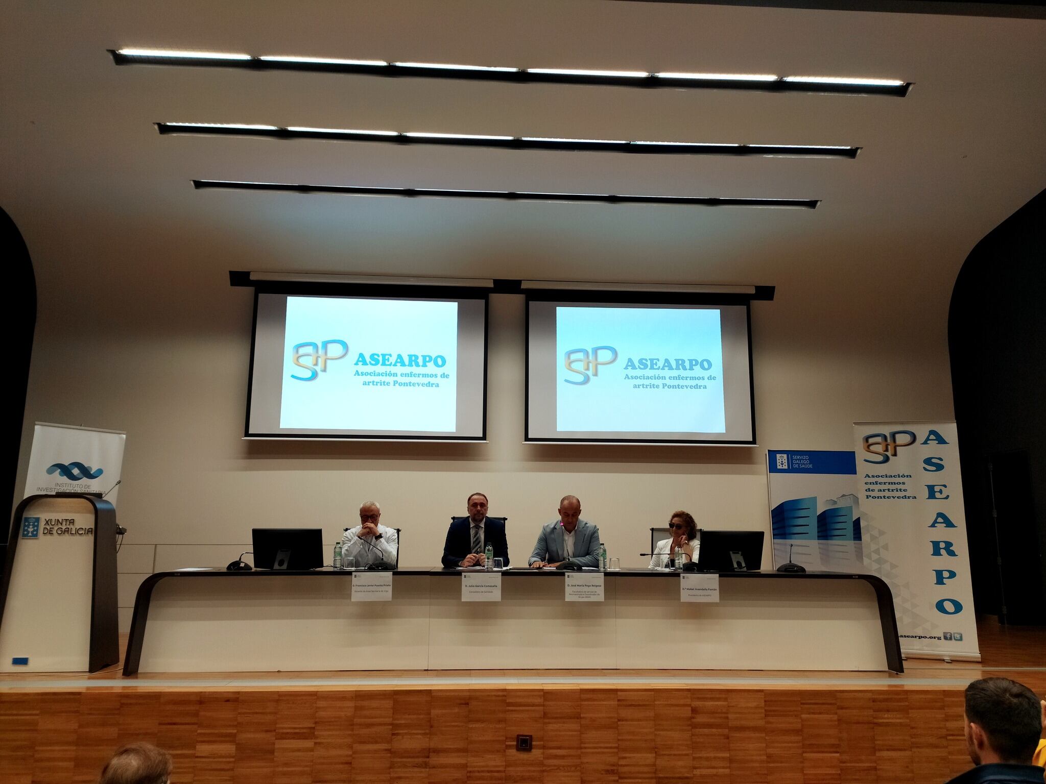 El conselleiro de Sanidade participa en en Vigo en la Jornada de Conferencias organizada por la Asociación de Enfermos de Artrite de Pontevedra