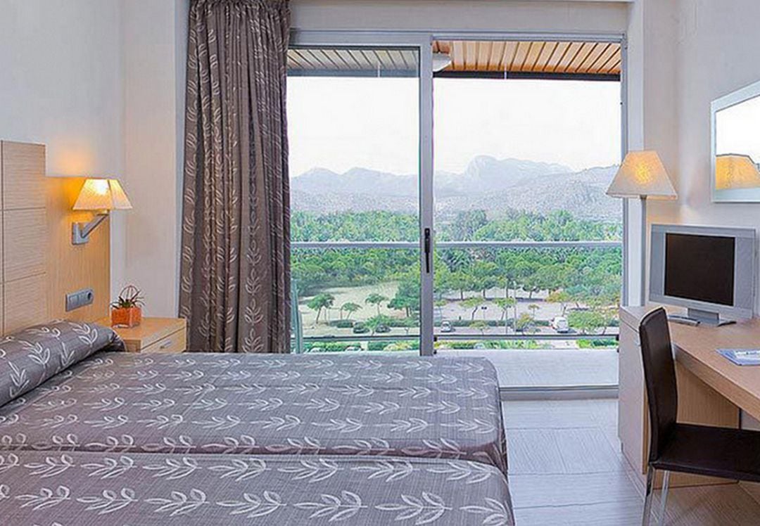 Hotel RH Bayrén Parc de la playa de Gandia