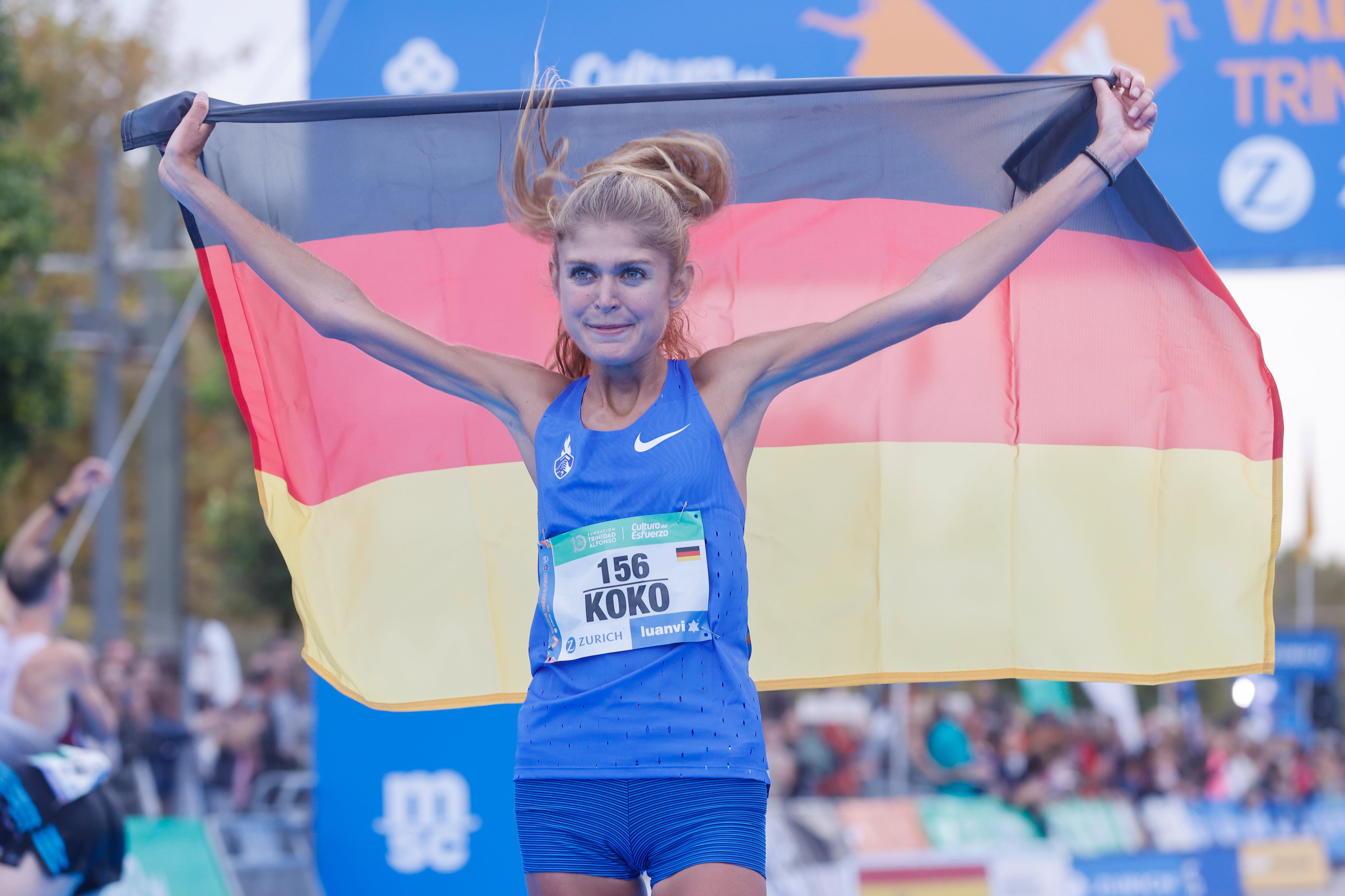 La alemana Konstanze &quot;Koko&quot; Klosterhalfen gana la media maratón de Valencia, una de las pruebas más rápidas del calendario internacional, este domingo. 