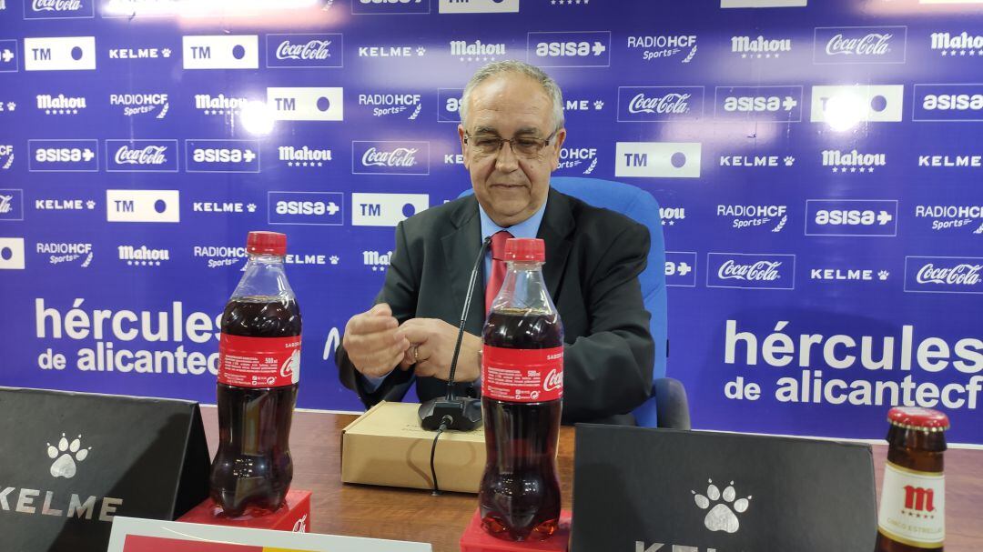 Quique Hernández, en la sala de prensa de Rico Pérez
