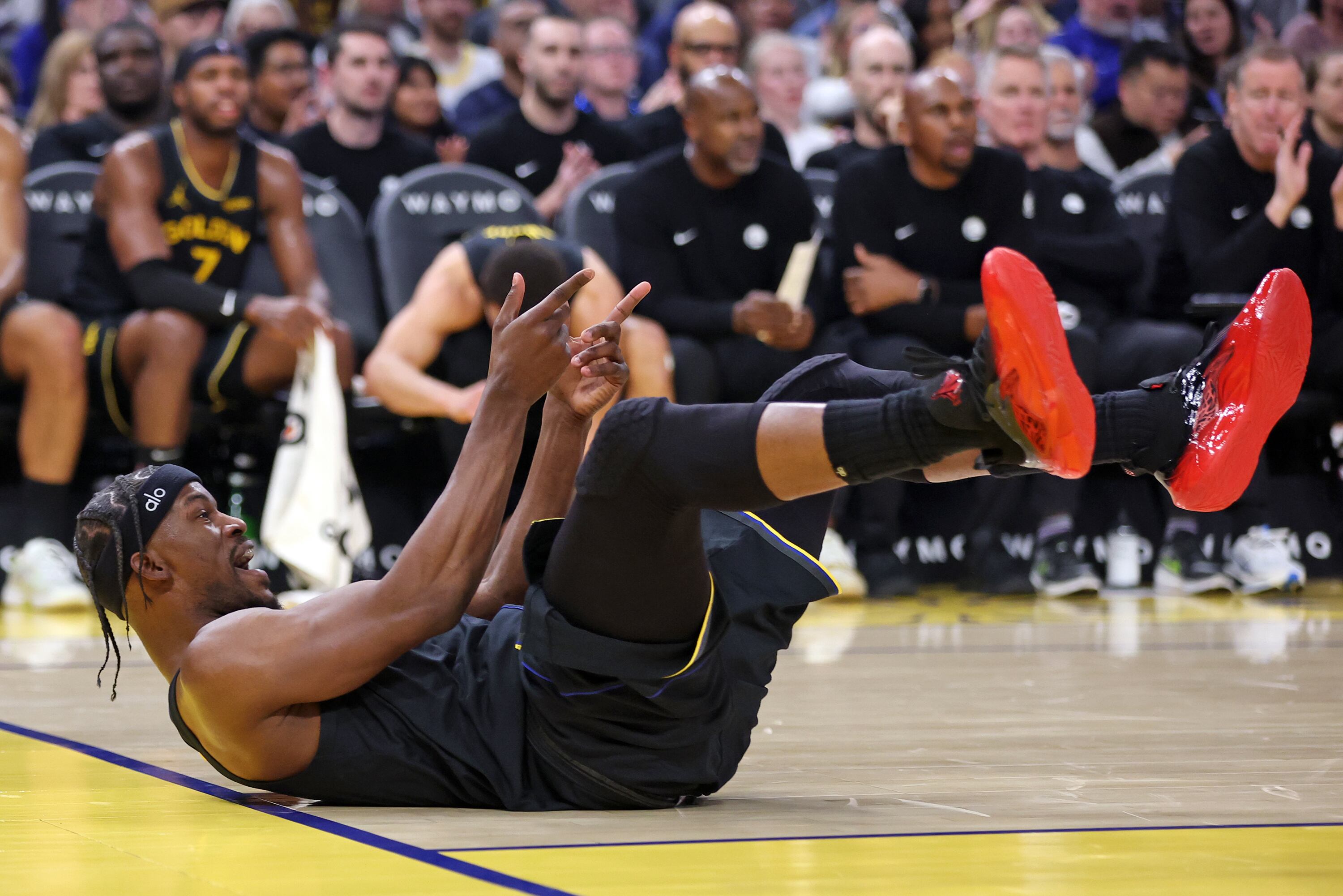 Jimmy Butler, lesionado de gravedad en el partido entre Miami Heat y Golden State Warriors
