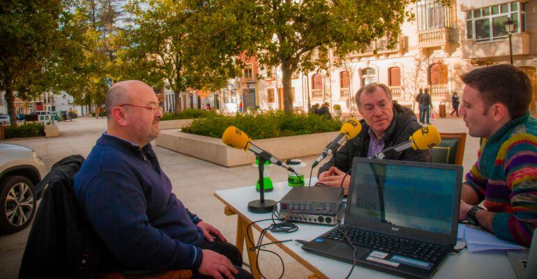 Invitados de la sexta etapa de &#039;Destino El Tranco&#039; en Beas de Segura, el director de Biosegura, Mariano Ojeda, y el alcalde de Beas de Segura, Sebastián Molina.