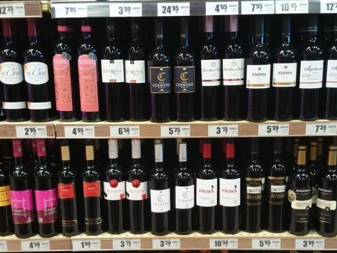 Vinos de la DO Toro en el líneal de un supermercado