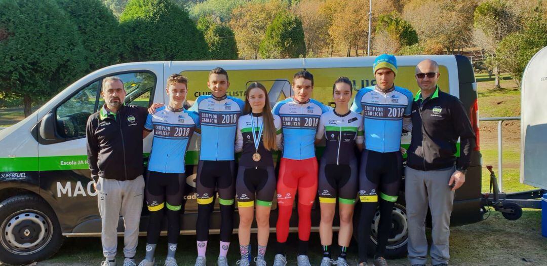 Pontevedra será el escenario de los campeonatos de España de ciclocross, donde participarán con la selección gallega seis corredores del Academia Postal- Maceda.