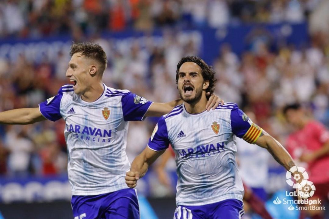 Javi Ros celebra su primer gol de la temporada