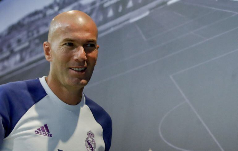 Zinedine Zidane compareció ante los medios de comunicación