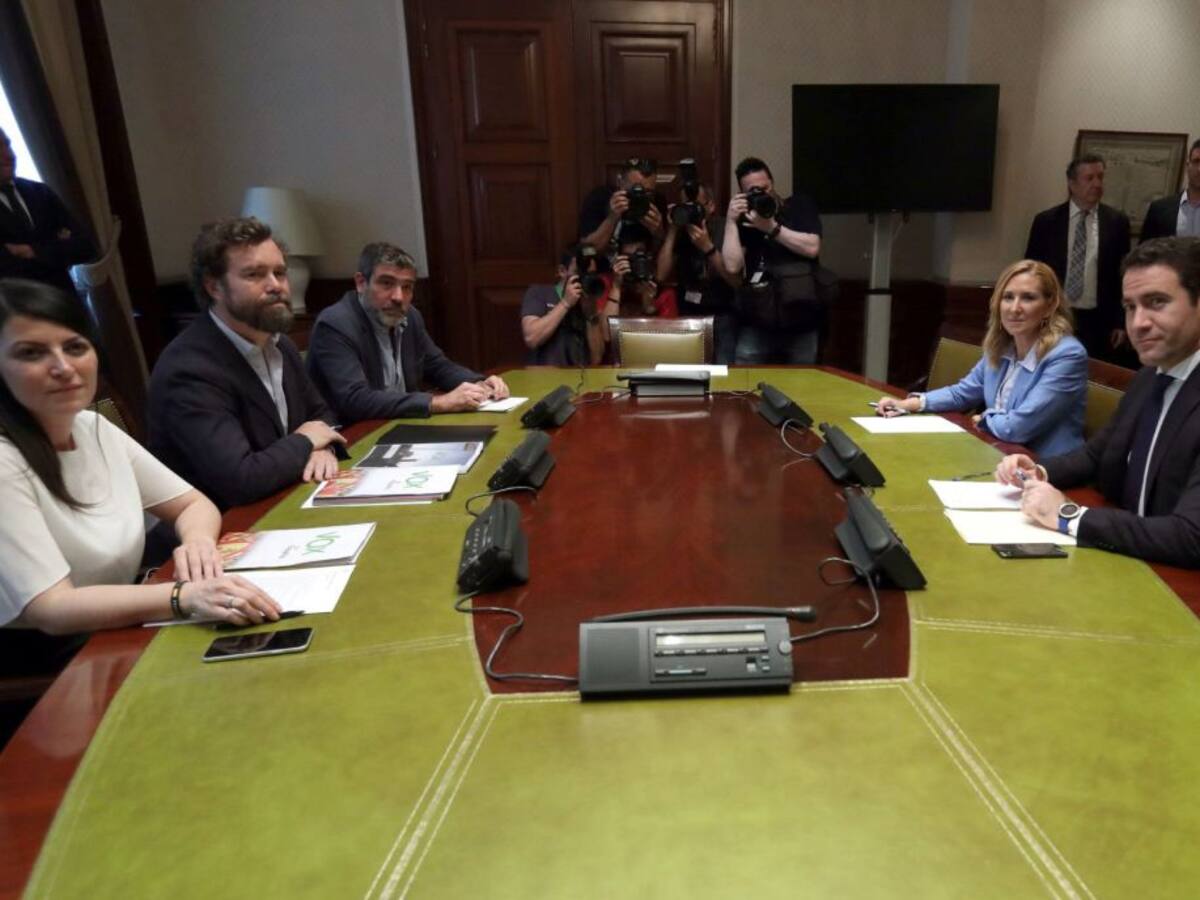 Entre la política y la justicia