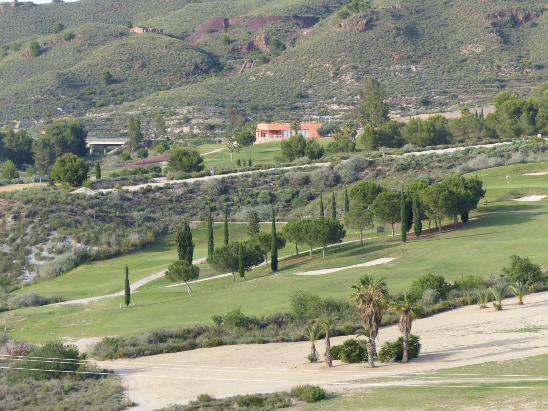 El Seprona localiza y sella 14 pozos ilegales que sustraían agua para regar un campo de golf  en la Sierra de Almenara.