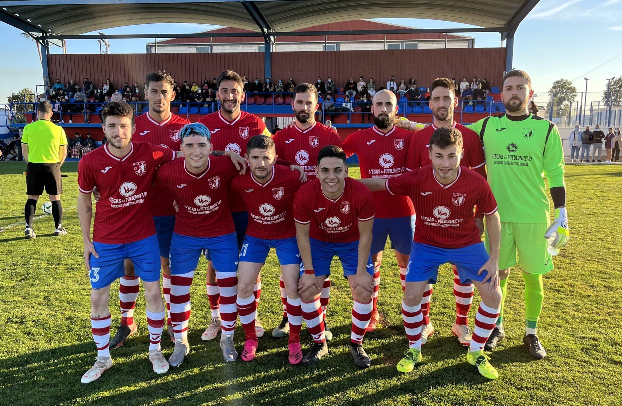 Once titular del Club Atlético Pueblonuevo.