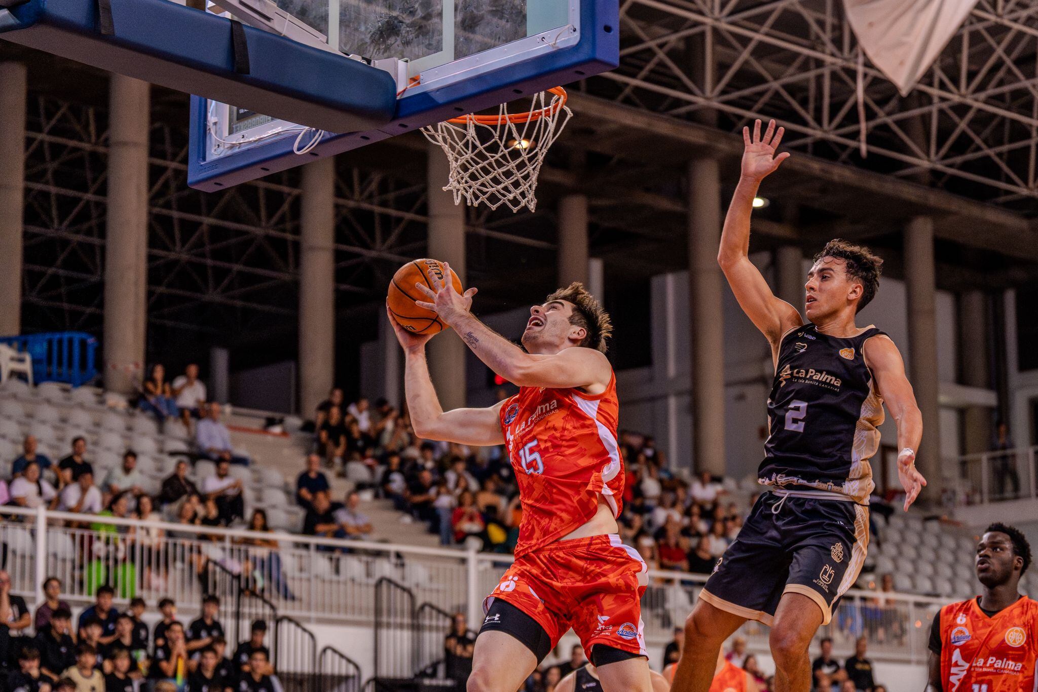 El base guipuzcoano cubre la baja de Aléx López