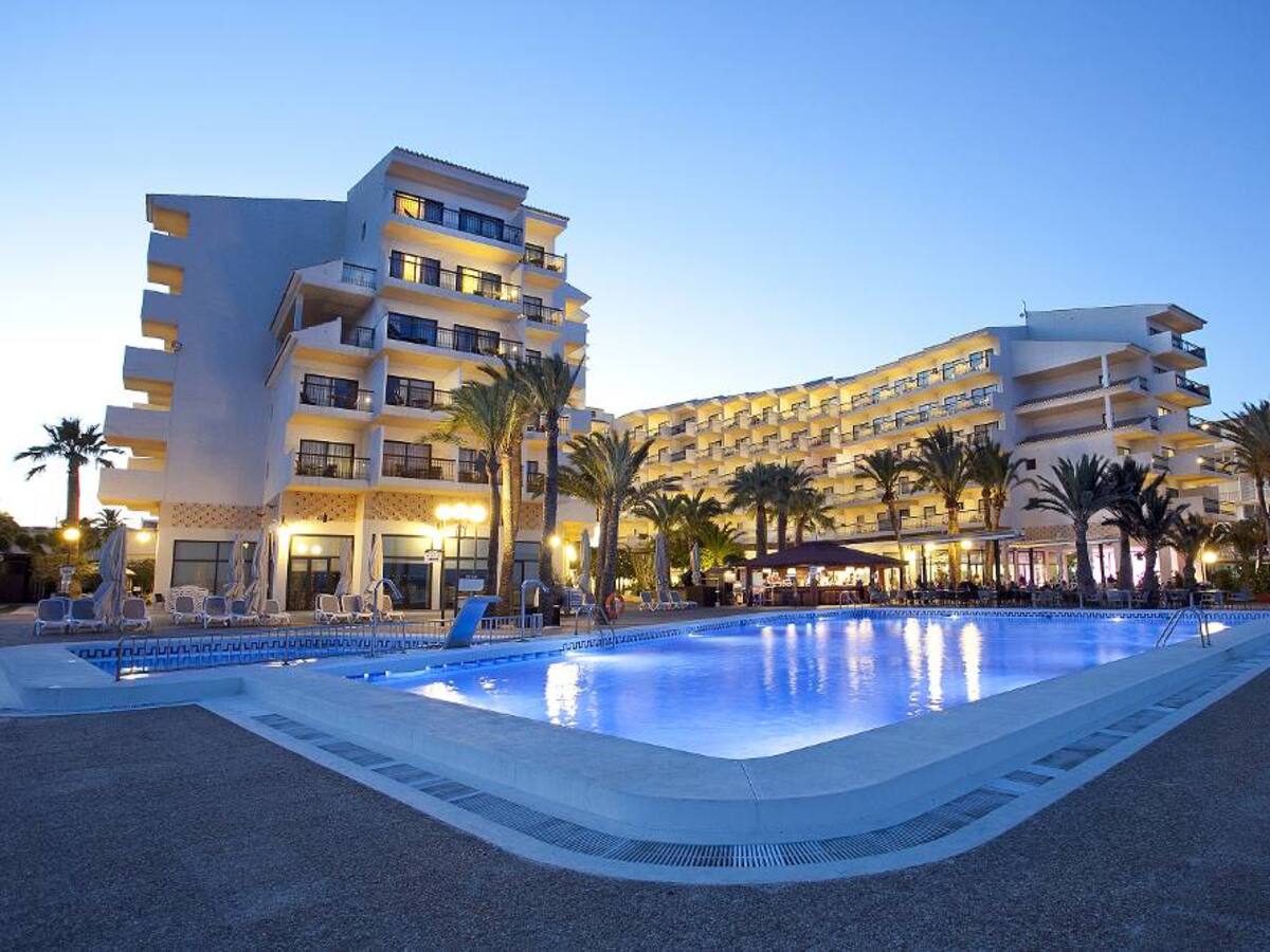 Un festín junto al mar: el atún rojo protagoniza una noche mágica en el Cap Negret