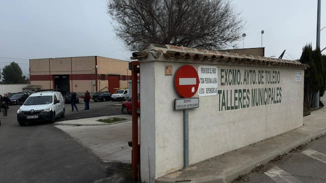 Imagen de la entrada al recinto de los talleres municipales de Toledo