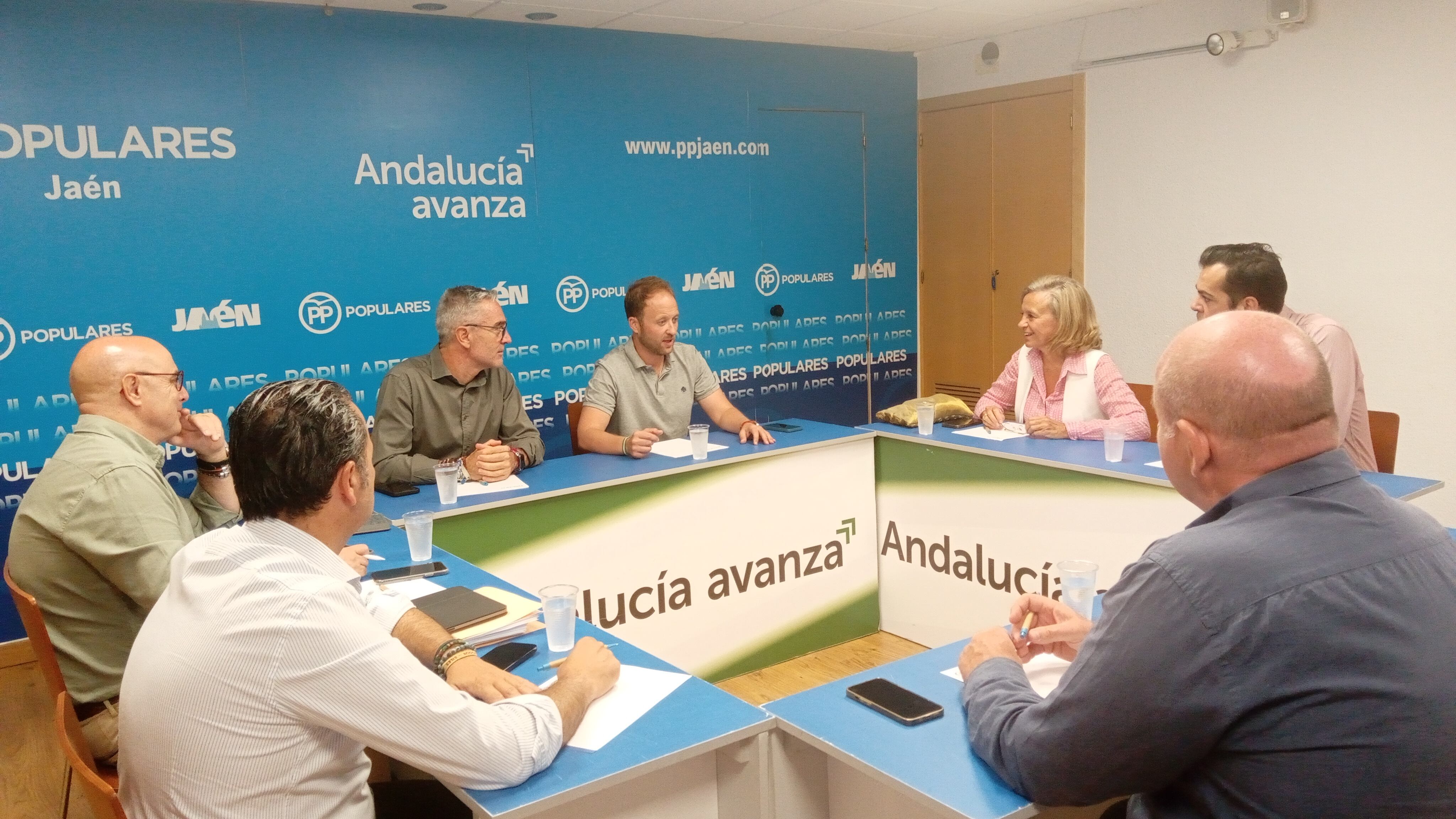 Reunión Diputados y Senadores PP