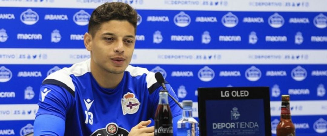 Lucho, durante una rueda de prensa