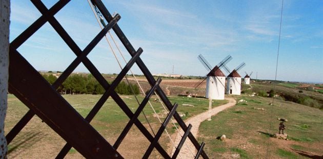 Molinos de viento de Mota del Cuervo (Cuenca).