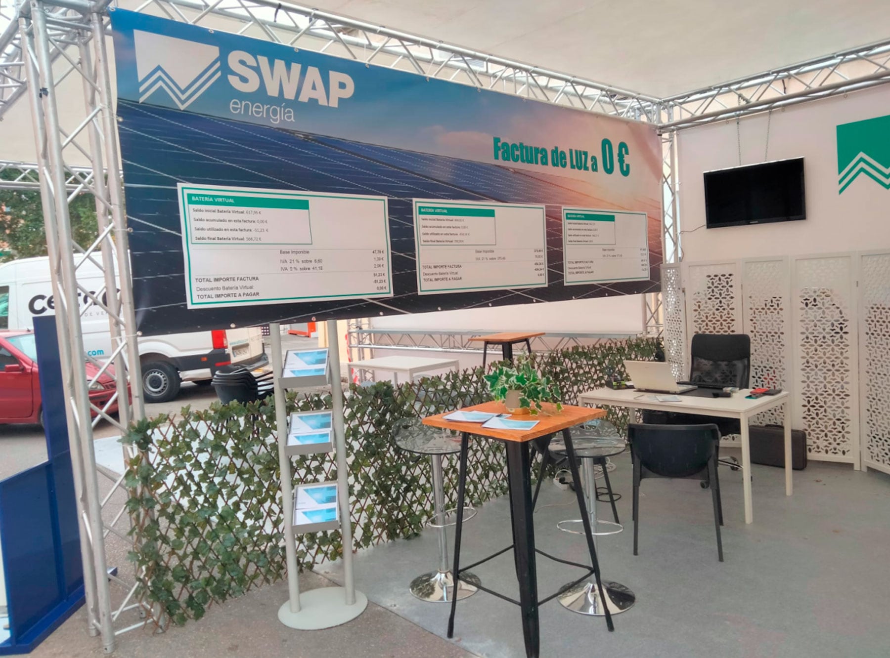 Imagen de parte del stand de SWAP Energia en la Fira de Tots Sants de Cocentaina