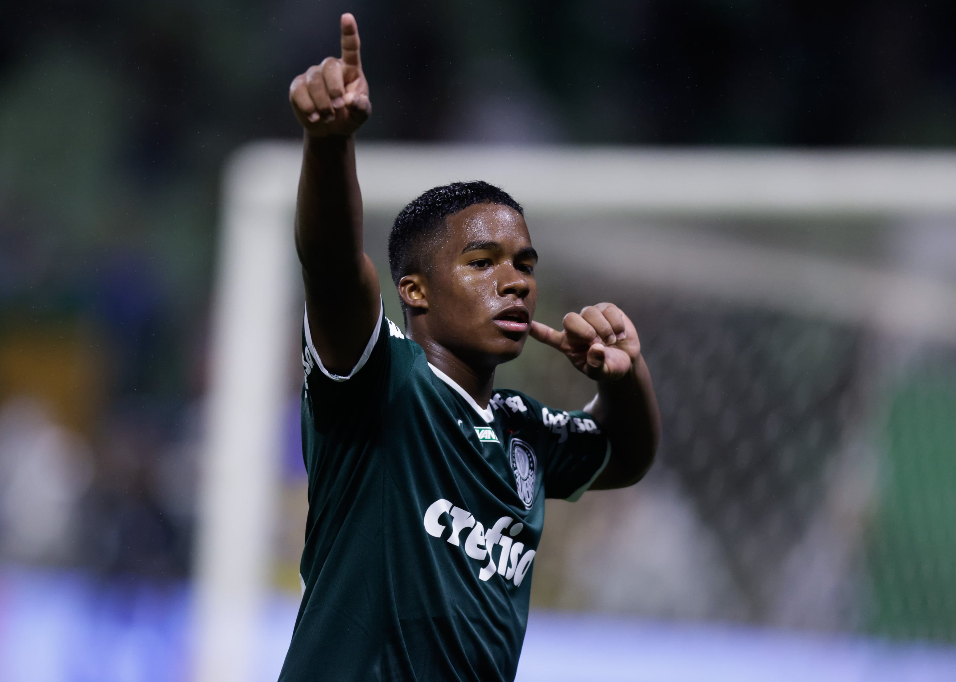 Endrick en un partido de Palmeiras.