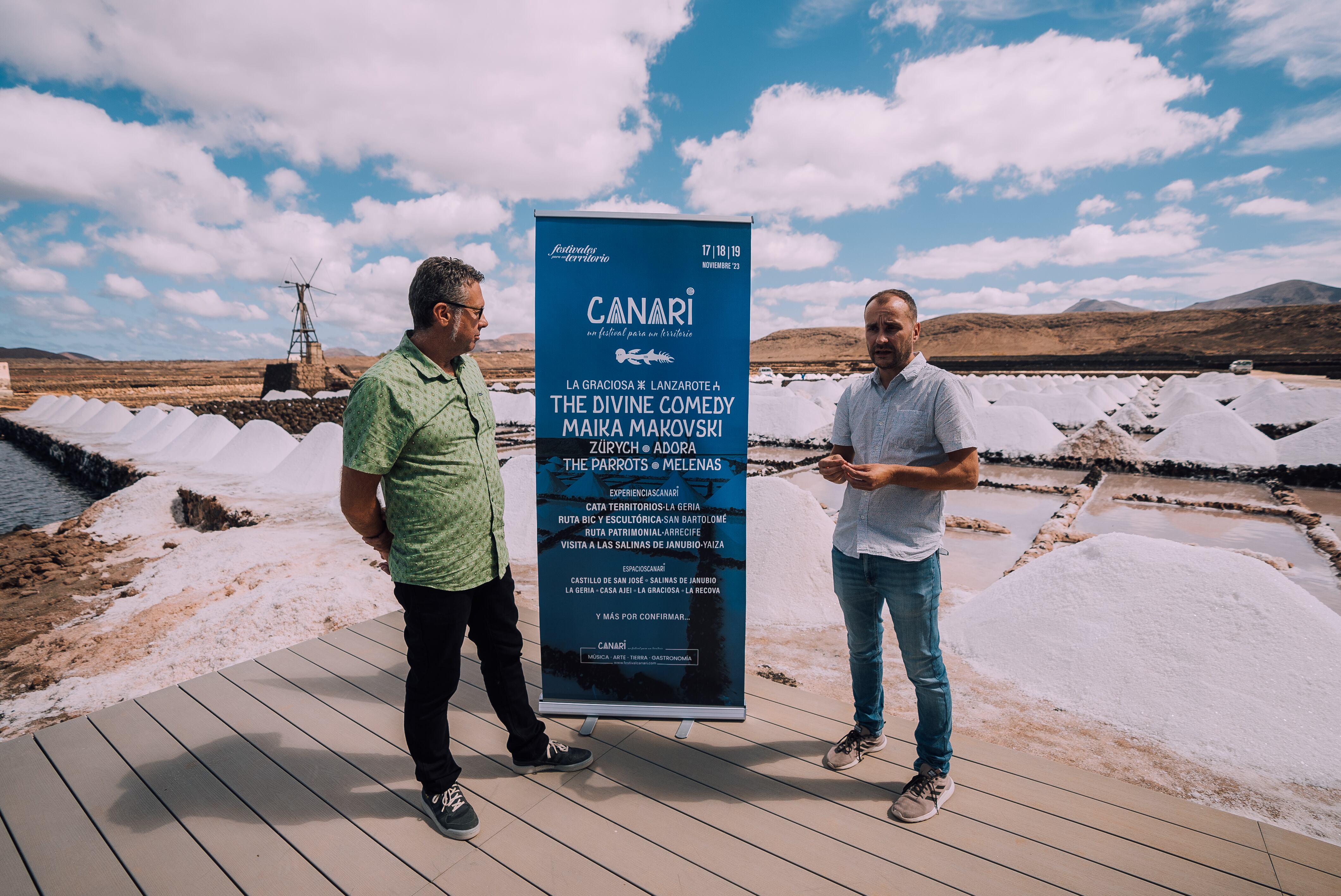 Presentación del festival Canari en Salinas de Janbio, en Lanzarote.