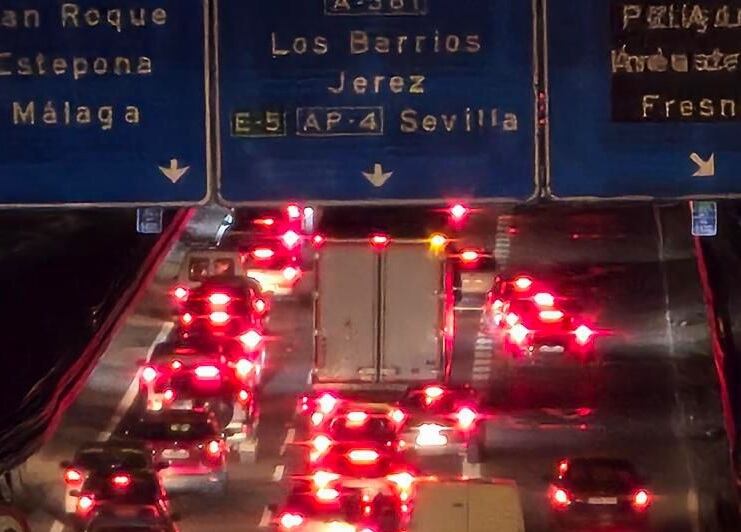 Atasco generado esta mañana en la A7