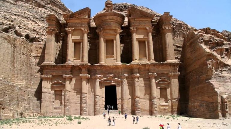 La ciudad de Petra es uno de los lugares arqueológicos más visitados del mundo. 