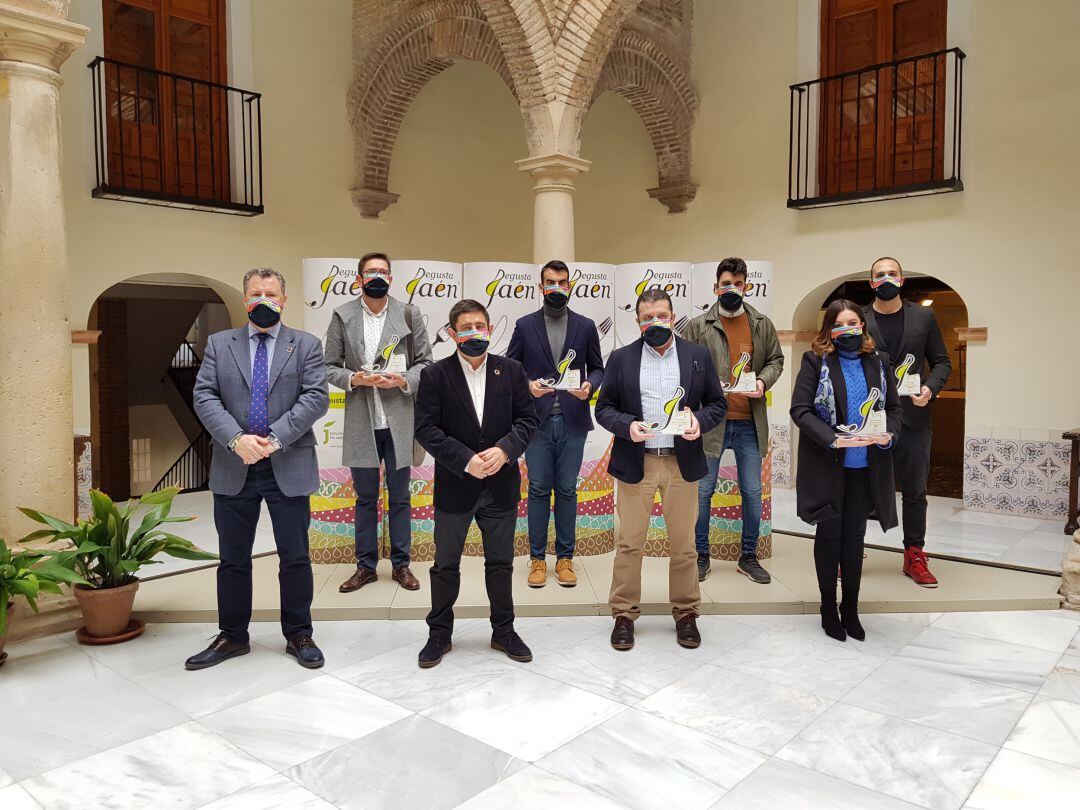 Foto de familia VII Premio &quot;Degusta Jaén&quot;.