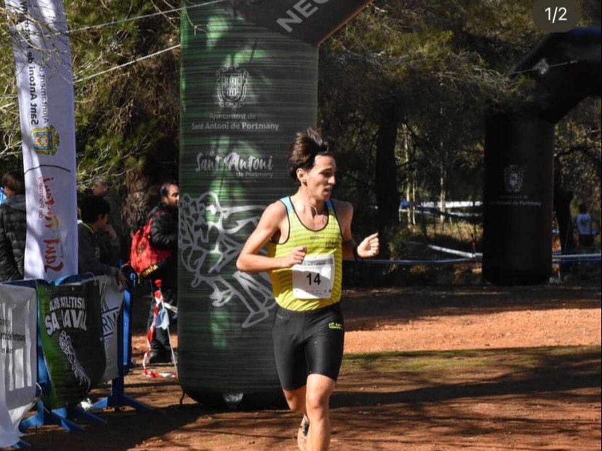 Adrián Calvo del Lô Esport es proclama campió de balears de mitja trail sub 23