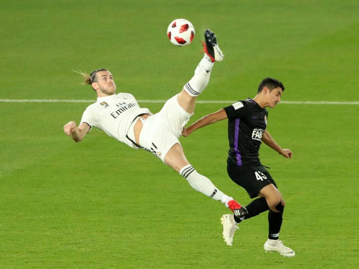 La (breve) felicitación de fiestas de Bale en español