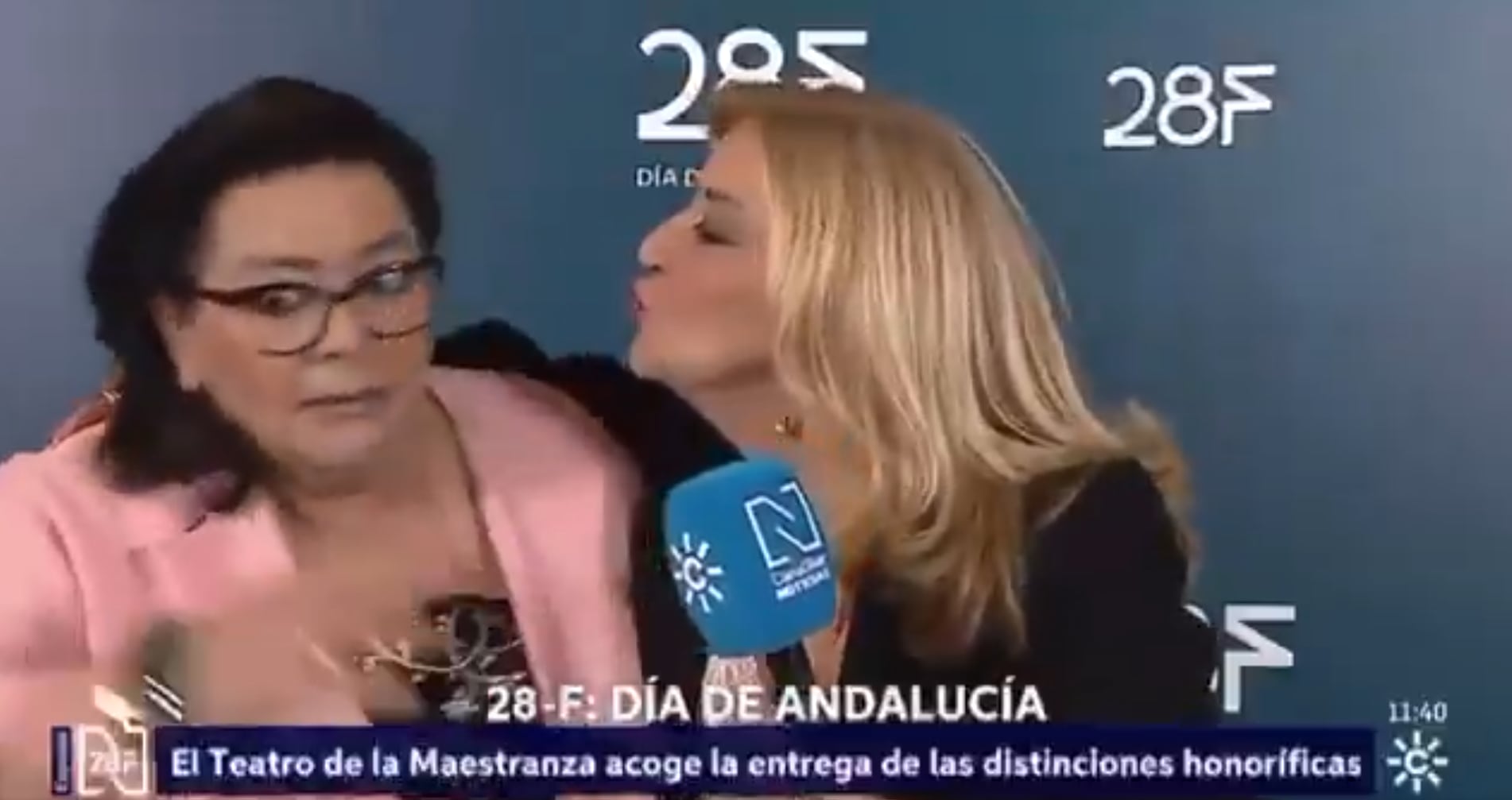 María del Monte hace una &#039;cobra&#039; a Inmaculada Casal en directo