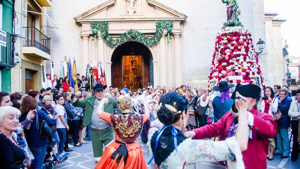 Marta Mingot, presidenta de la Asociación Santa Marta de La Vila: "Se unen dos componentes muy fuertes, el festero y el de la devoción"