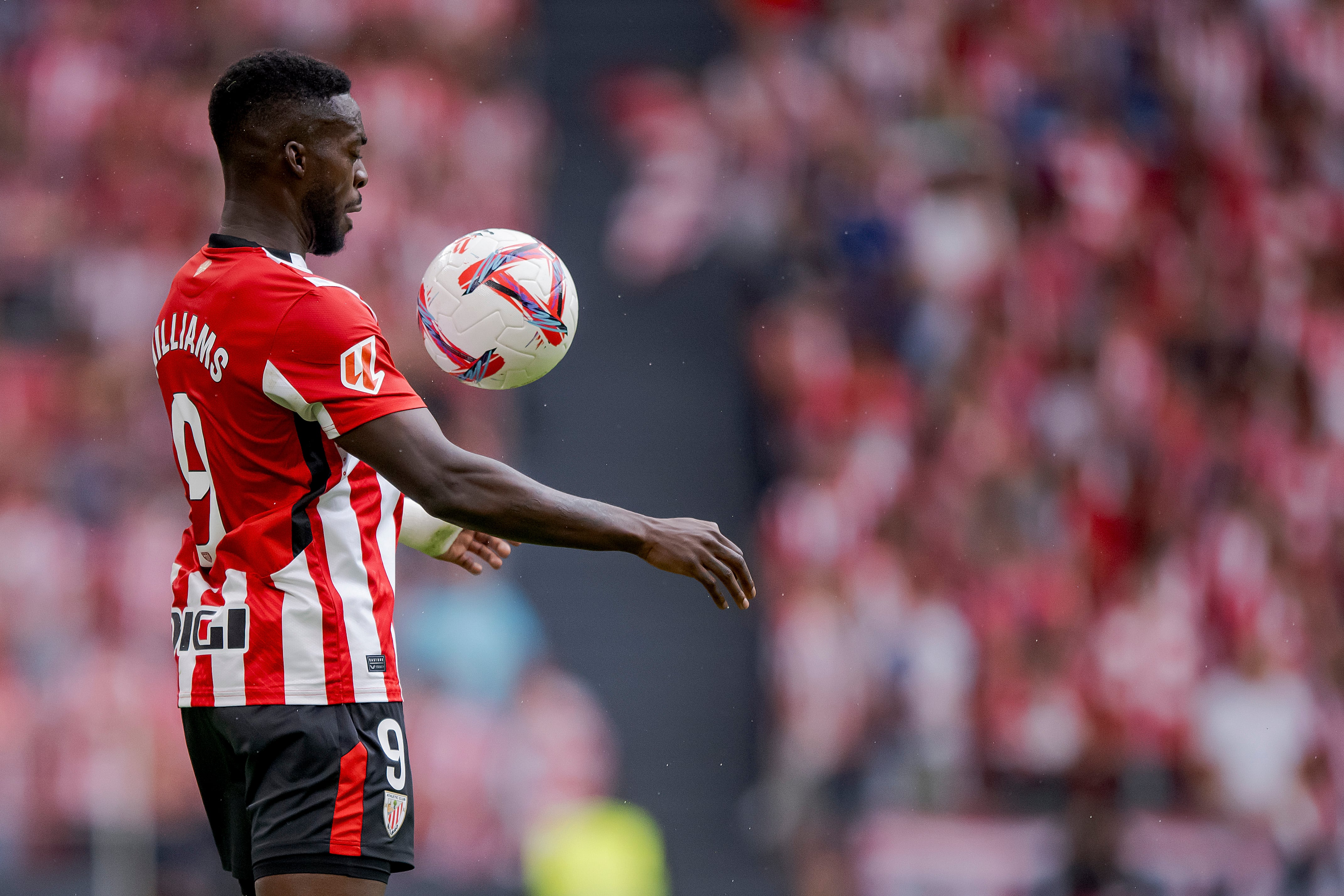 Iñaki Williams se ha recuperado de sus problemas musculares y estará el domingo en San Mamés en el derbi contra la Real Sociedad