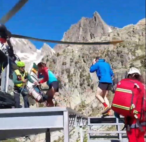 Rescate de dos montañeros en el Pirineo