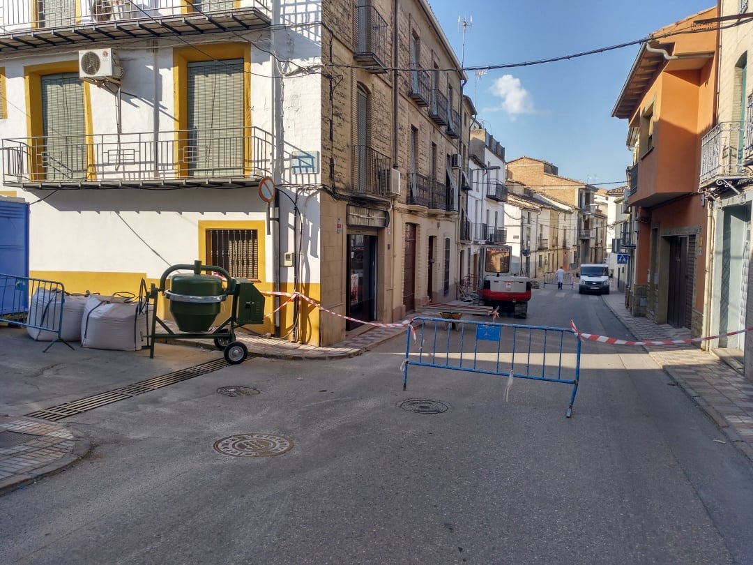 Tramo cortado al tráfico desde el lunes 1 de octubre en la avenida de Andalucía de Villacarrillo, antigua travesía