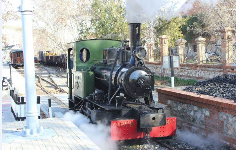 Locomotora de vapor en Arganda del Rey, de Vapor Madrid.