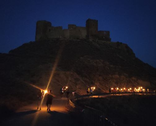Bajada de antorchas de la VI Trail Montearagón Piedra a Piedra