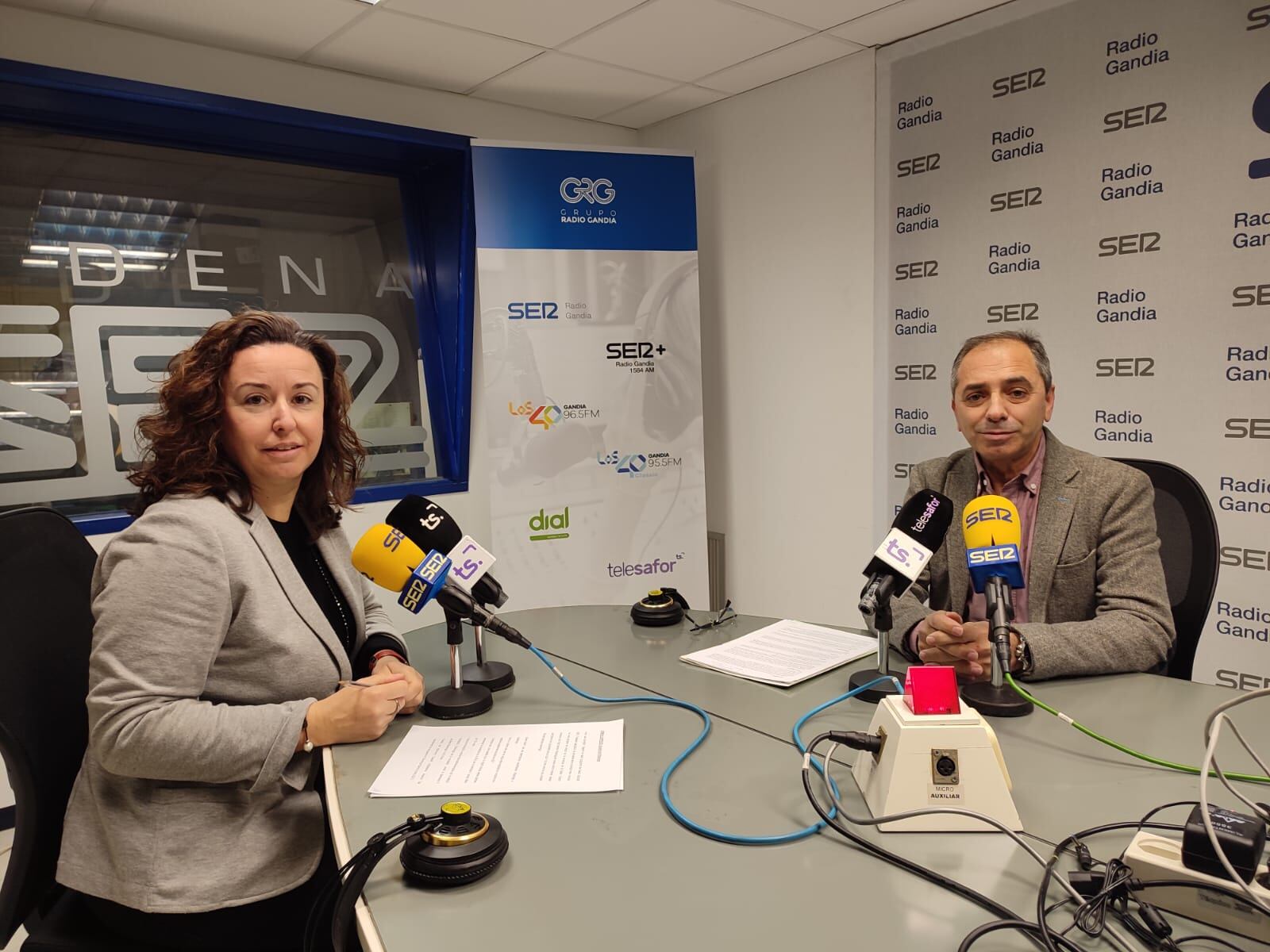 El alcalde Román Garrigós, durante la entrevista realizada por nuestra compañera Rocío Escrihuela.