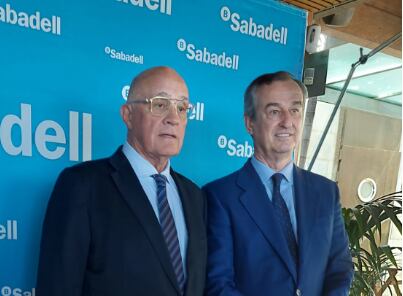 Josep Oliu y César González-Bueno, presidente y consejero delegado del Banco Sabadell